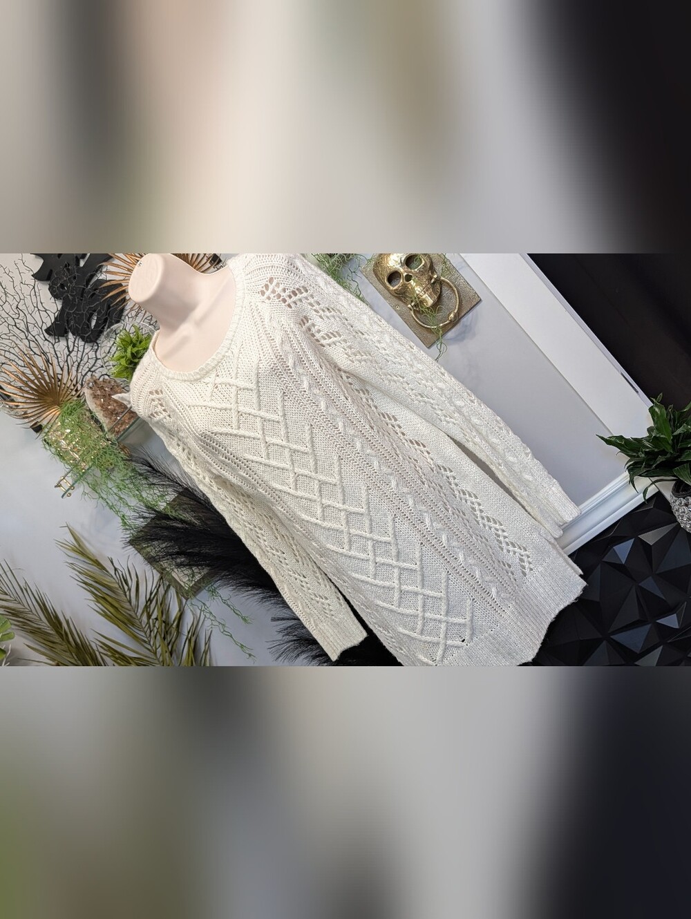 "United States Sweaters" White Cable Knit Sweater LG